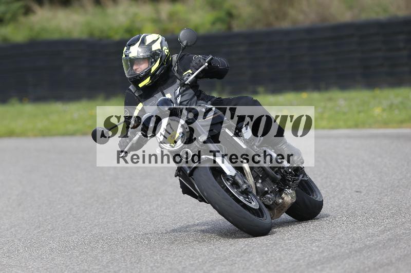/53 16.09.2025 Track Day Domi Aegerter ADR/Gruppe gelb/117